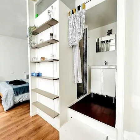 Apartment Studio Green Velvet Laon